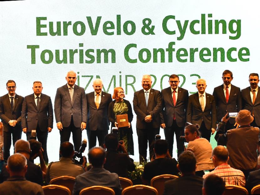 AVRUPA’NIN BİSİKLETÇİLERİ İZMİR’DE