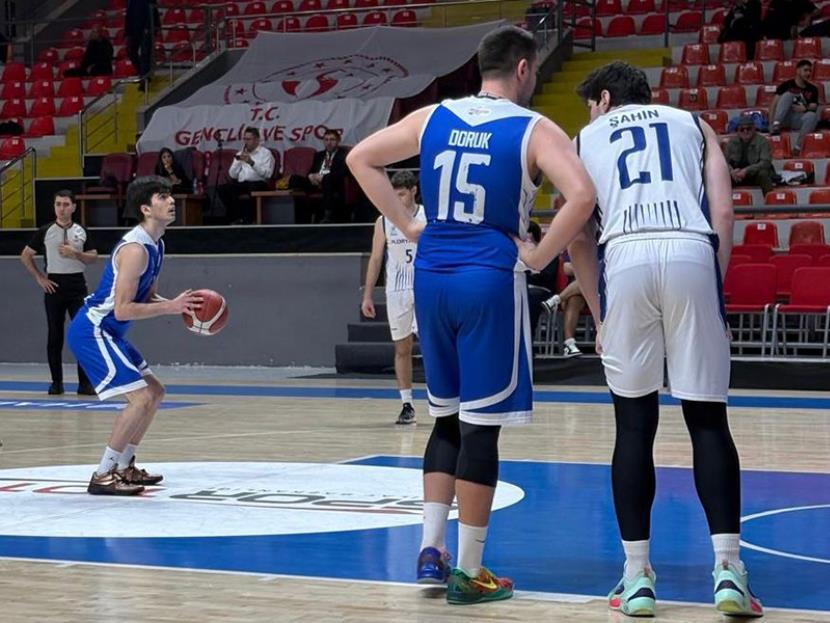 FLORYA ELİT: 90 - İZMİR BBSK: 83