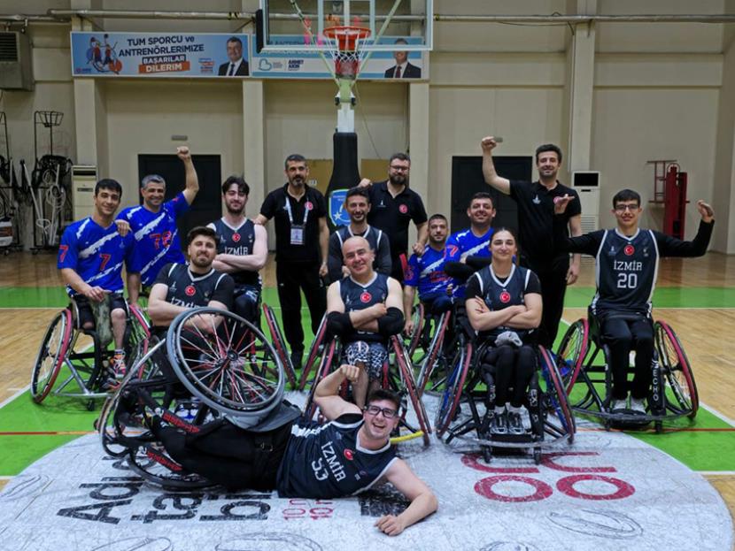  BALIKESİR BŞB: 26 - İZMİR BBSK: 73