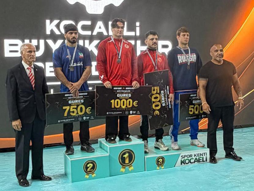 İBRAHİM’DEN ALTIN MADALYA