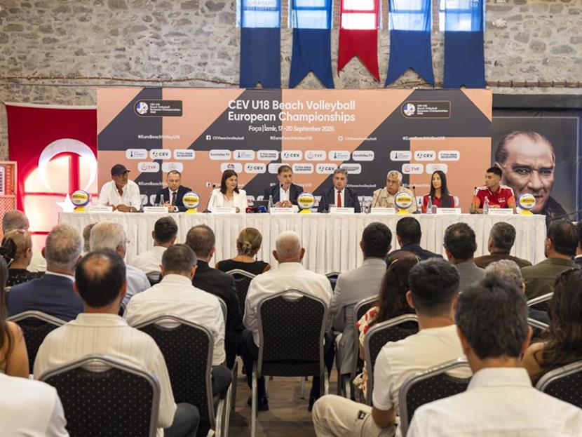 GENÇ VOLEYBOL YILDIZLARI FOÇA’DA