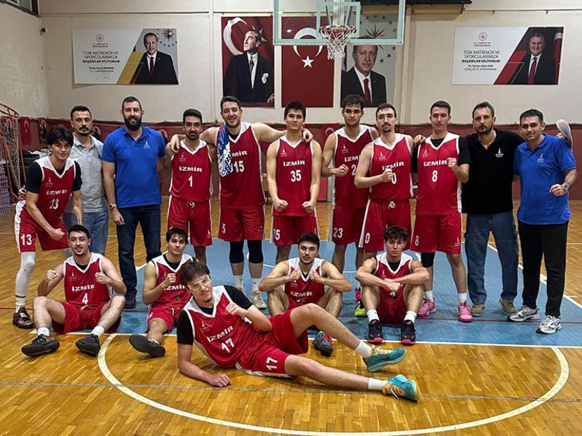 İZMİR BBSK: 93 – MAVİ EGE: 51