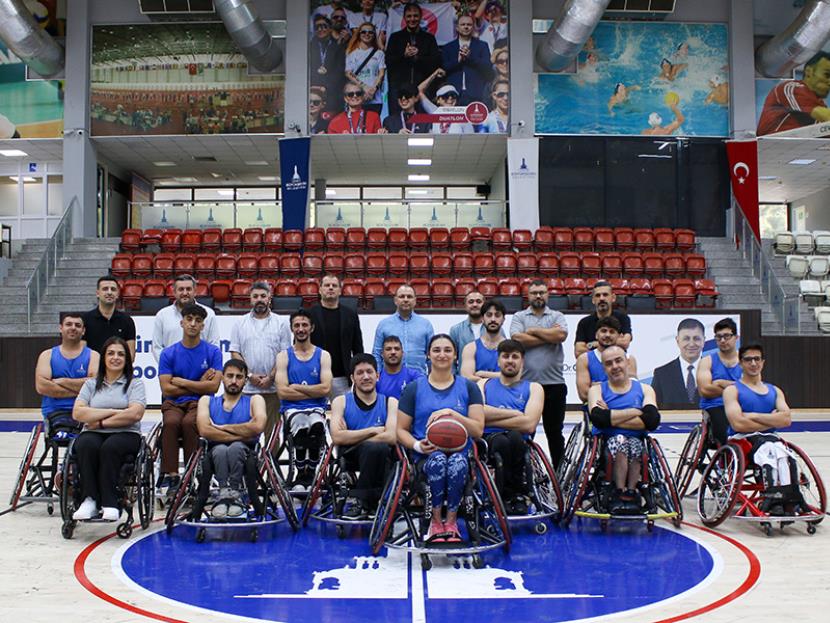ALPTEKİN'DEN TEKERLEKLİ SANDALYE BASKETBOL TAKIMIMIZA ZİYARET 